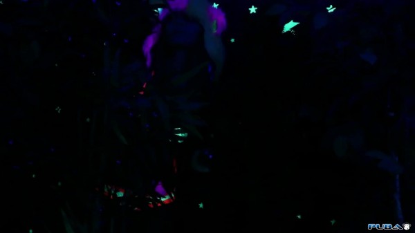 Romi Rain & Dani Daniels lesbian black-light fun