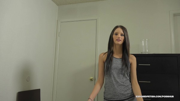 Teen Step Sister Finds Her StepBro With A Boner So She Helps Him Out - 4K