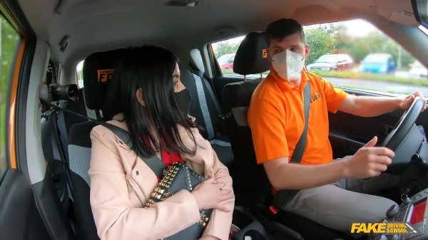 Fake Driving School - Sexy Lady Dee Seduces Her Car Instructor Kristof Cale For Her License