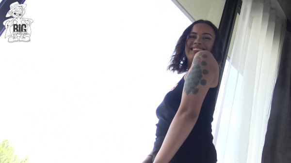 Tattooed Nympho Jada Cruz Deep Throats and Fucks A Big Dong Porn Photo with  naked