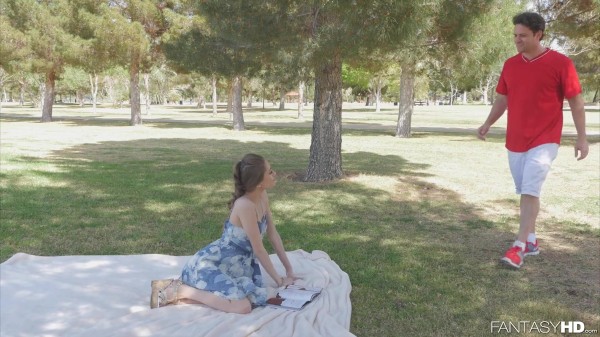 Petite Teen Rebel Lynn Seduces A Runner To Fuck Her In A Public Park