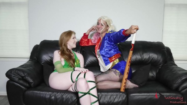 Harley Quinn & Poison Ivy Hook-Up Porn Photo with Autumn Bodell, Sonia Harcourt naked