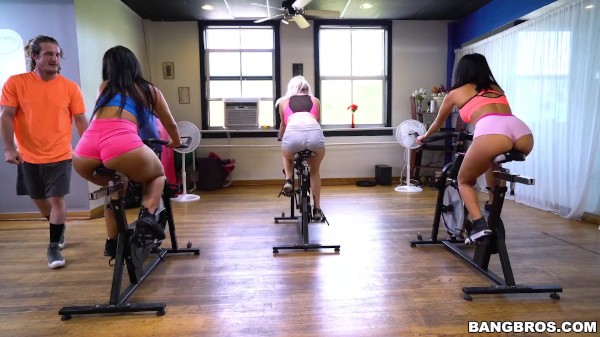 BANGBROS - Venezuelan Babe Rose Monroe Getting Her Big Ass Fucked By Spin Class Instructor