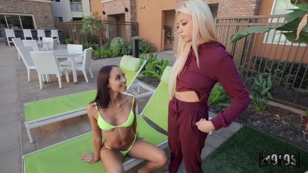 MOFOS - Blonde Hottie Gia Dibella Shares BF Charles' Dick To Floozy Alexis & Both Get Creamy Facial