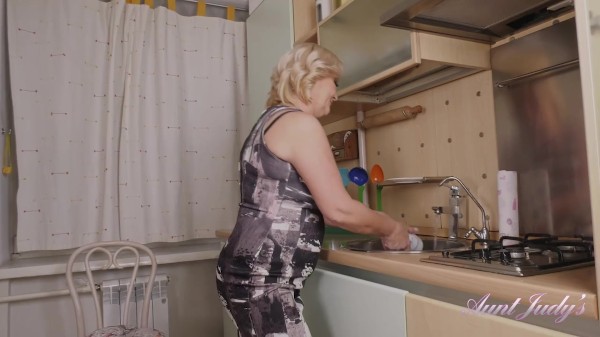  Judy's Big Tit MILFS - Busty 52yo Mature MILF Linetta in the Kitchen Porn Photo with  naked